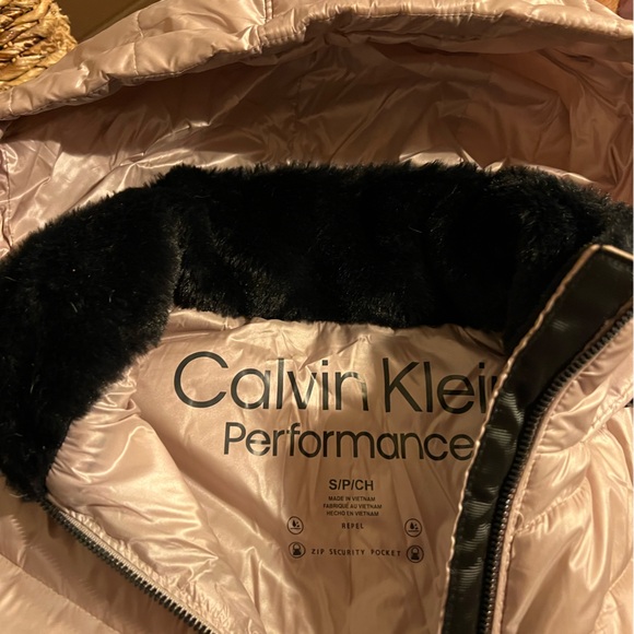 Calvin Klein Performance puffer jacket. Size 6. Rose gold and black color. - Picture 10 of 11